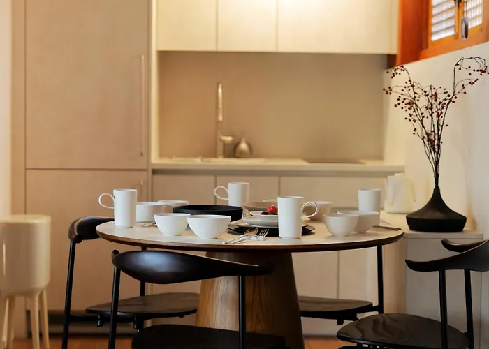Premium Modern Bukchon Hanok Ubojae 牛步齋 Slow Walk In Bukchon