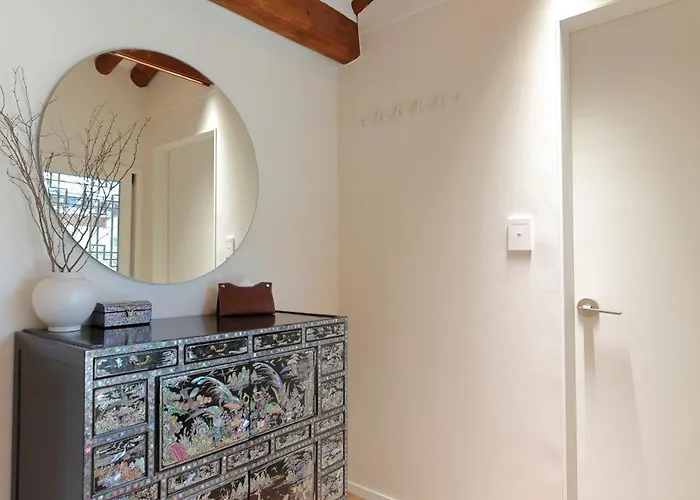 Premium Modern Bukchon Hanok Ubojae 牛步齋 Slow Walk In Bukchon Villa Seoul