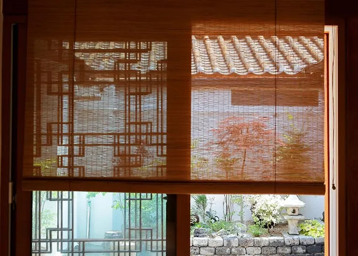 Premium Modern Bukchon Hanok Ubojae 牛步齋 Slow Walk In Bukchon * Seoul