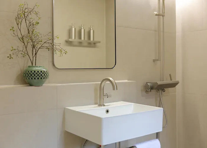Villa Premium Modern Bukchon Hanok Ubojae 牛步齋 Slow Walk In Bukchon Seoul