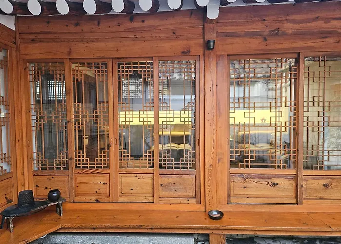 Premium Modern Bukchon Hanok Ubojae 牛步齋 Slow Walk In Bukchon * Seoul
